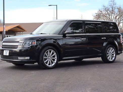 Used 2018 Ford Flex Limited image 11