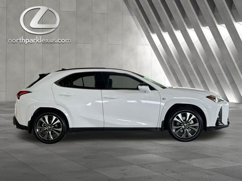 Certified 2024 Lexus UX 250h F Sport FWD image 4