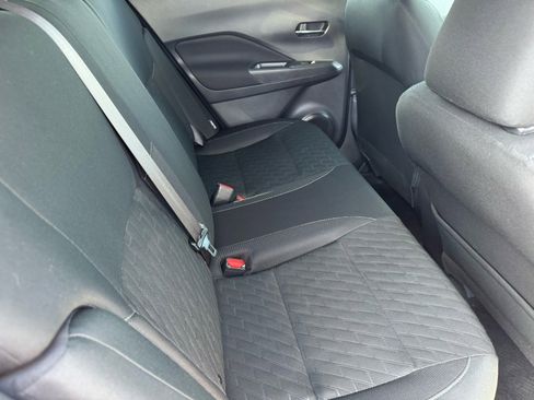 Used 2024 Nissan Kicks SV image 15