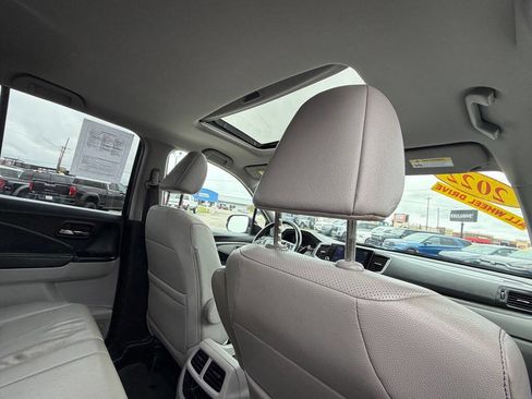 Used 2022 Honda Ridgeline RTL-E image 48