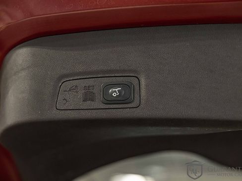 Used 2018 Lincoln MKC Reserve w/ Lincoln MKC Climate Package image 18