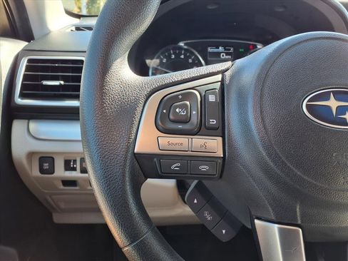 Used 2017 Subaru Forester 2.5i Premium image 9