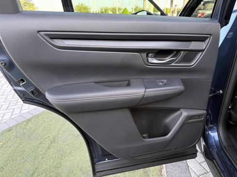 Used 2025 Honda CR-V Sport-L image 13