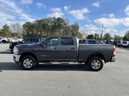 Used 2019 RAM 2500 Tradesman image 9