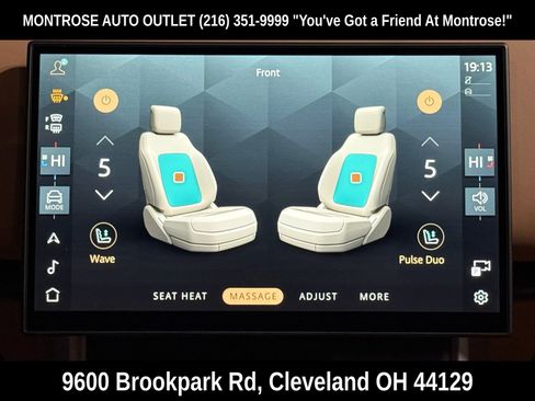 New 2026 Land Rover Range Rover SE image 24