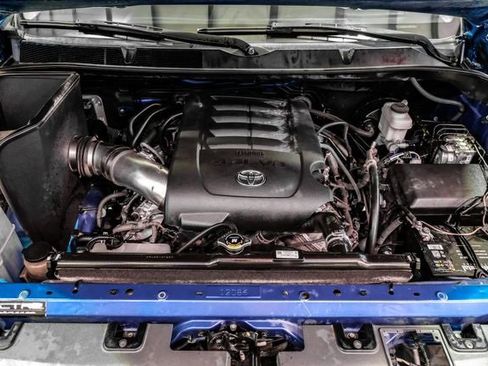 Used 2018 Toyota Tundra SR5 image 7