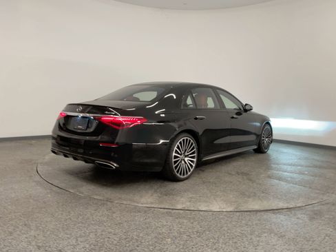Used 2023 Mercedes-Benz S 580 4MATIC Sedan image 9