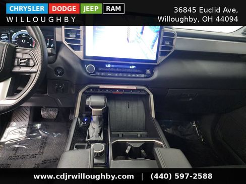 Used 2025 Toyota Tundra Limited AWD/4WD image 20