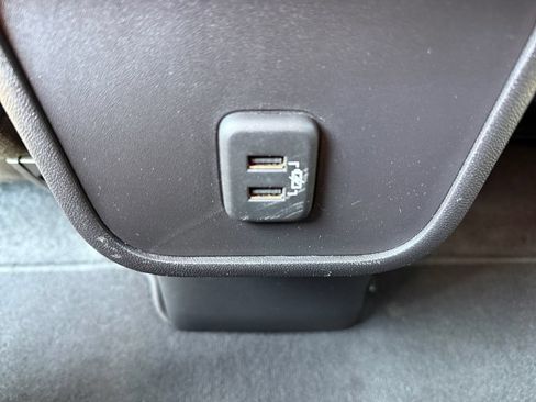 Used 2024 Chevrolet Equinox LT AWD/4WD image 37