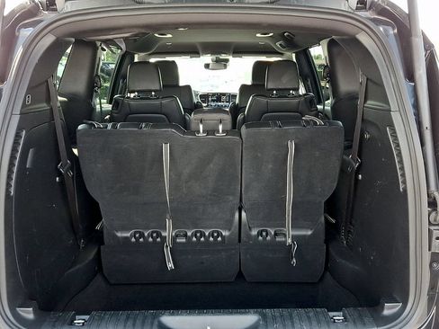 Used 2025 Chrysler Pacifica Select FWD image 28