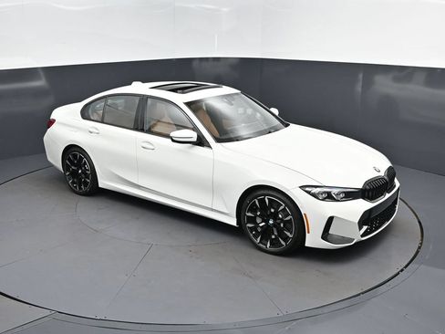 New 2026 BMW 330i Sedan w/ M Sport Package RWD image 36