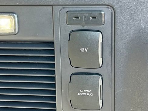 Used 2025 Ford Expedition Max Platinum image 45