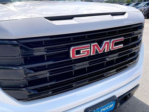 Used 2025 GMC Sierra 1500 Elevation AWD/4WD image 29