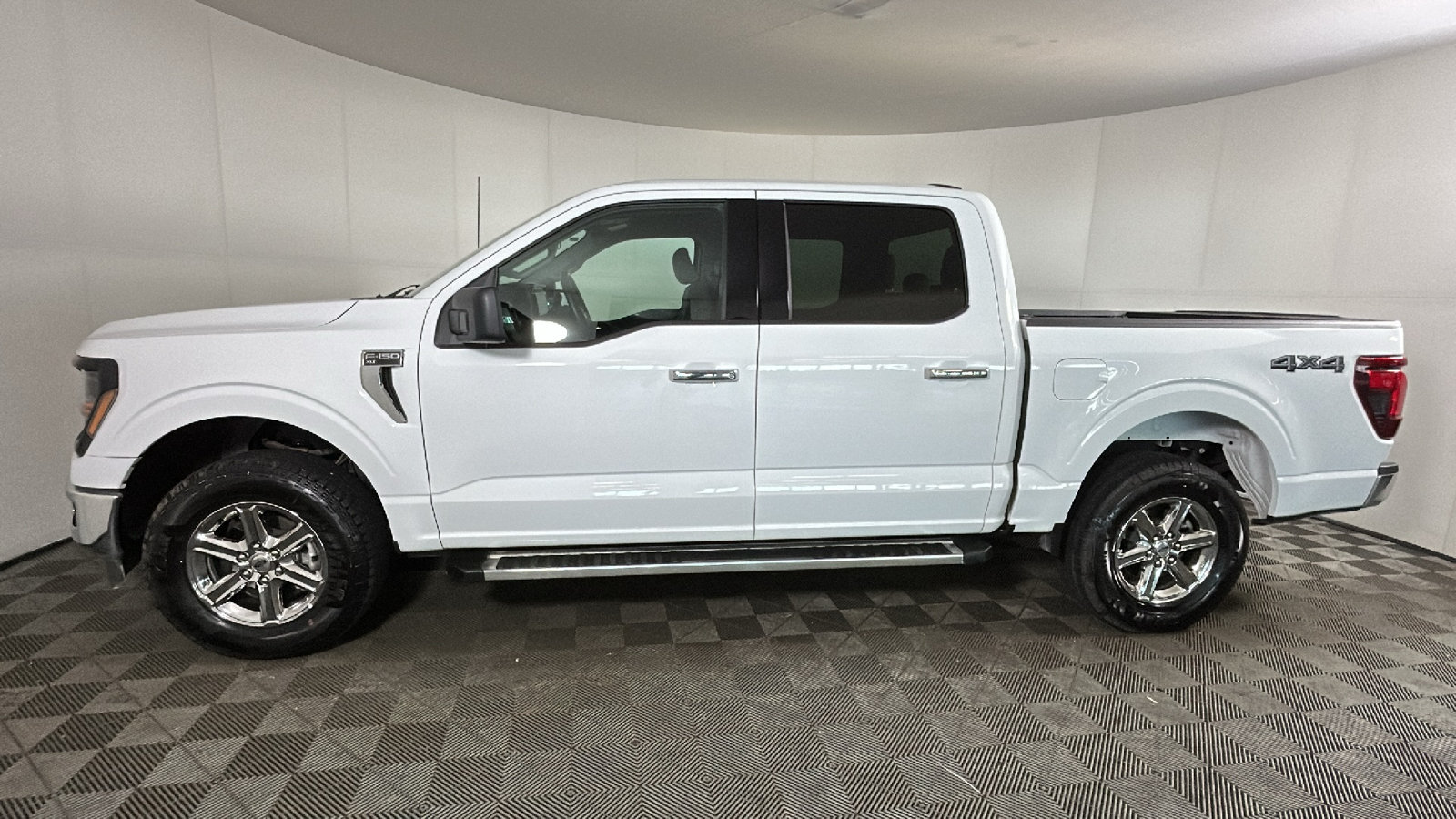 Used 2025 Ford F150 XLT w/ Equipment Group 301A Standard AWD/4WD image 6