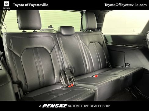 Used 2021 Ford Expedition Limited AWD/4WD image 9