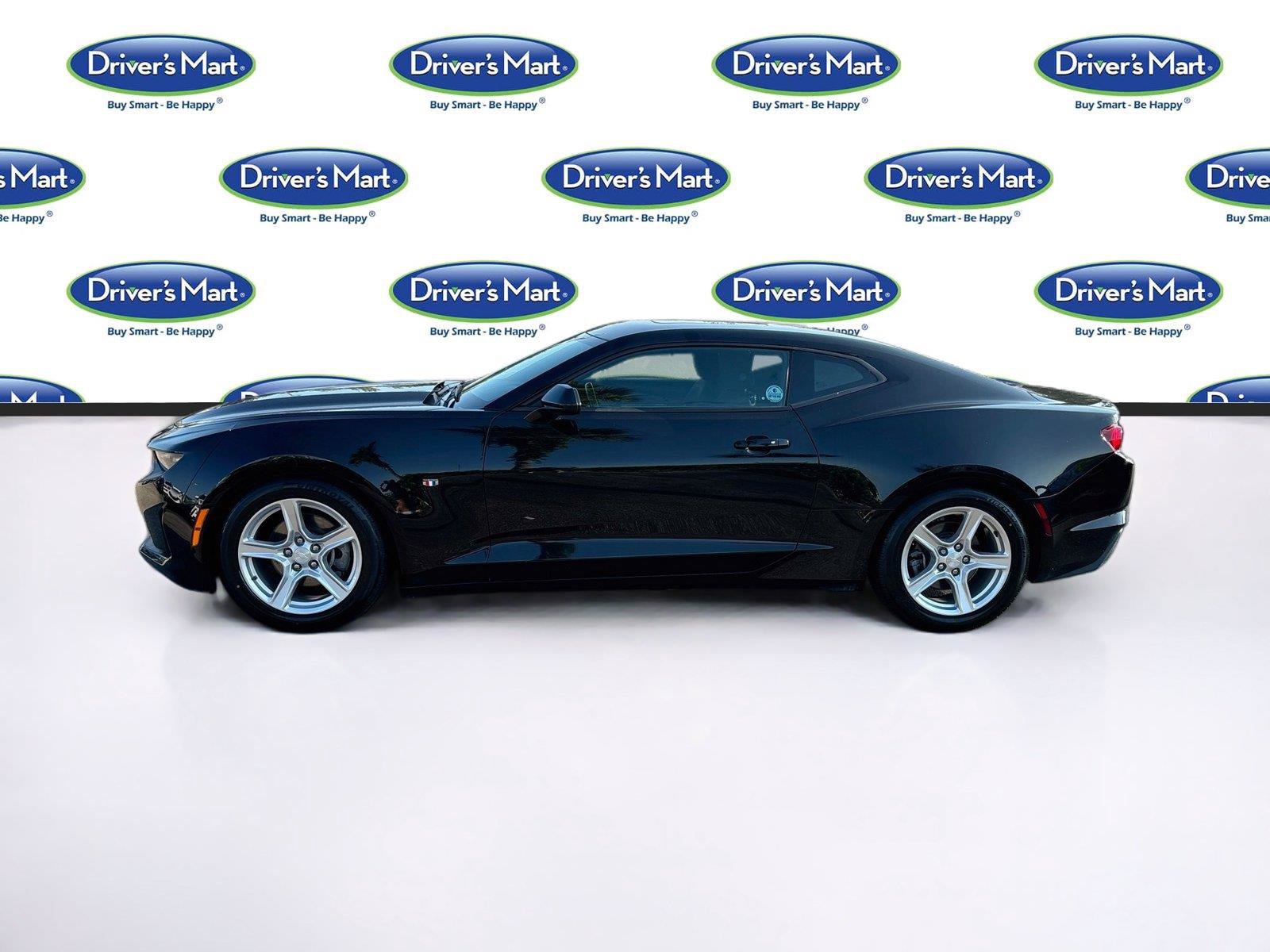 Used 2023 Chevrolet Camaro LT RWD image 4