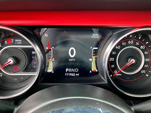 Used 2021 Jeep Wrangler Unlimited Rubicon image 12