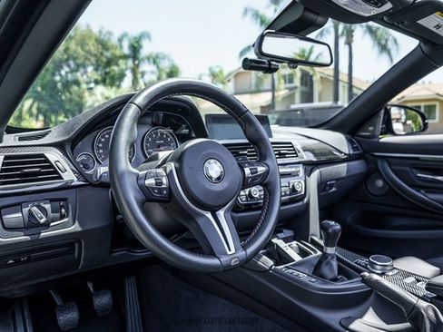 Used 2020 BMW M4 Convertible w/ Competition Package RWD image 64