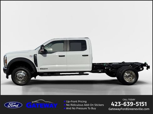 New 2026 Ford F450 XL w/ XL Chrome Package image 1