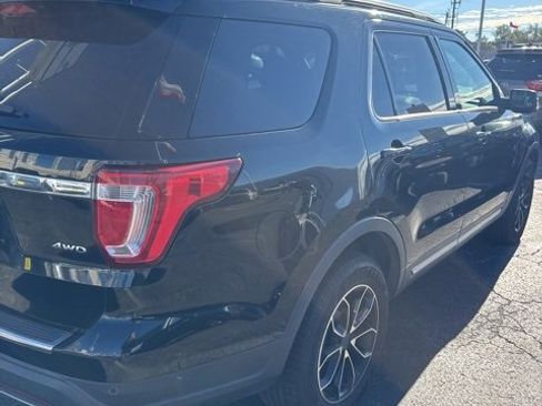 Used 2018 Ford Explorer XLT w/ Equipment Group 201A image 2