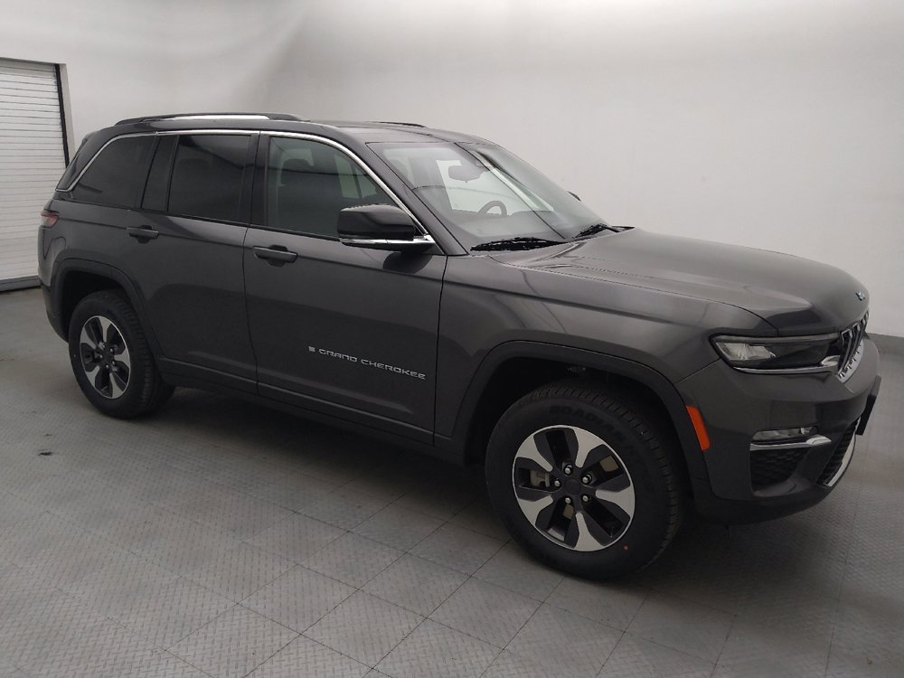 Used 2023 Jeep Grand Cherokee 4WD 4xe image 11