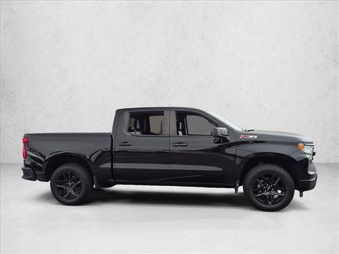 Used 2024 Chevrolet Silverado 1500 RST AWD/4WD image 5