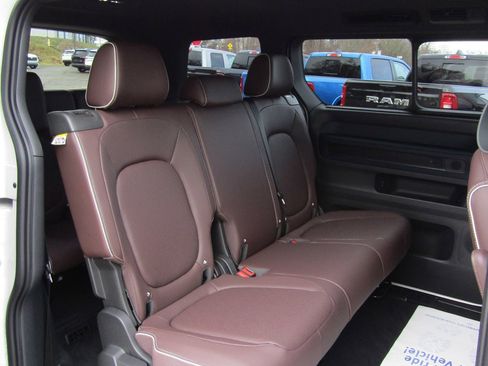 New 2025 Volkswagen ID. Buzz Pro S image 41