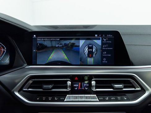 Certified 2022 BMW X5 xDrive40i w/ Premium Package image 18