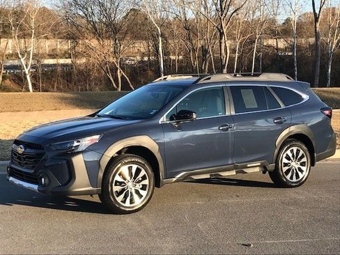 Certified 2025 Subaru Outback Limited image 1