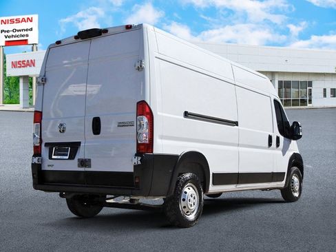 Used 2024 RAM ProMaster 2500 w/ Convenience Group image 4