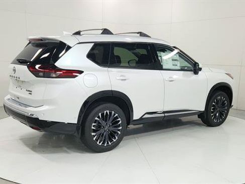 Used 2026 Nissan Rogue Platinum w/ Platinum Premium Package AWD/4WD image 8