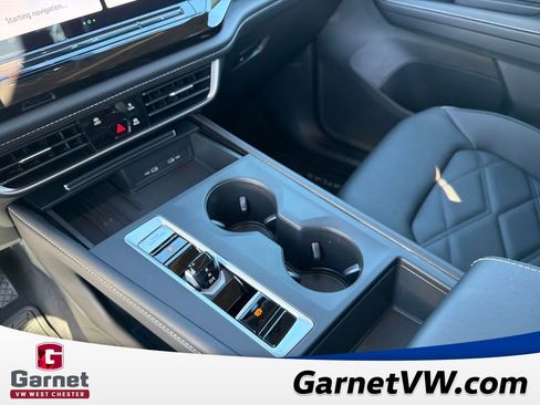 Certified 2025 Volkswagen Atlas SE image 23