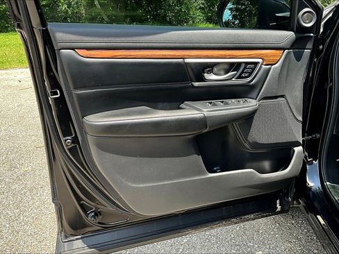 Used 2020 Honda CR-V Touring image 25