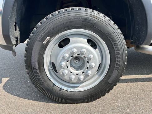 Used 2017 RAM 4500 Tradesman w/ Power Accessory Group image 10