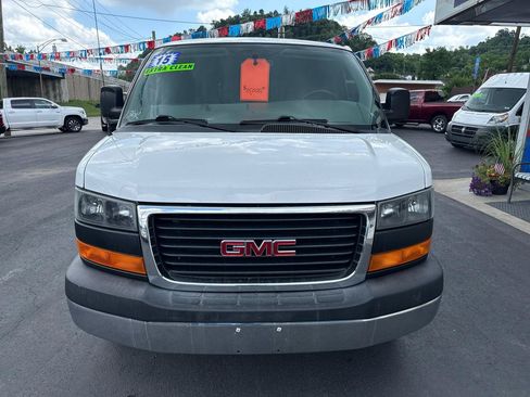 Used 2015 GMC Savana 2500 RWD image 24