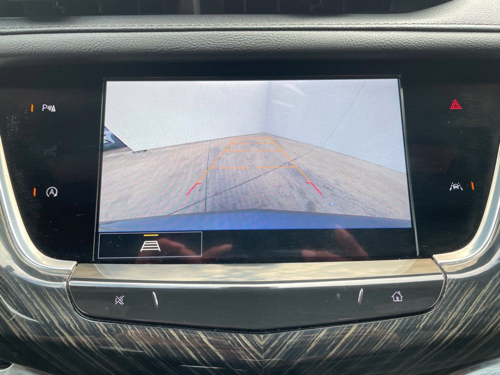 Used 2024 Cadillac XT6 Premium Luxury FWD image 11