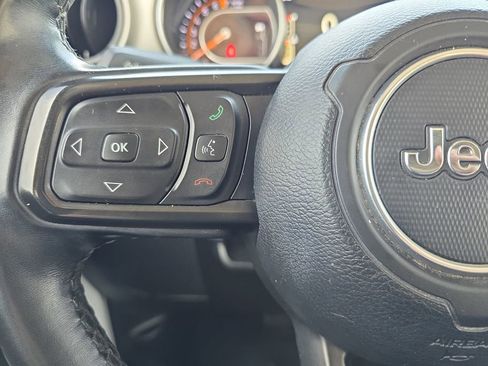 Used 2021 Jeep Wrangler Unlimited Sport AWD/4WD image 17