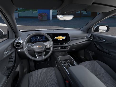 New 2026 Chevrolet Equinox LT w/ Safety and Technology Package image 42