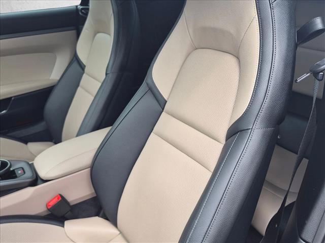 Used 2025 Porsche 911 Carrera RWD image 12