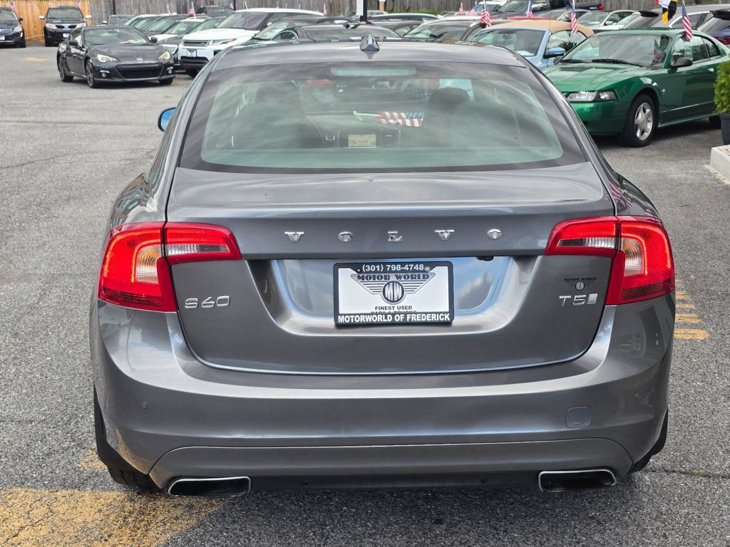 Used 2018 Volvo S60 T5 Inscription Platinum w/ Climate Package FWD image 5