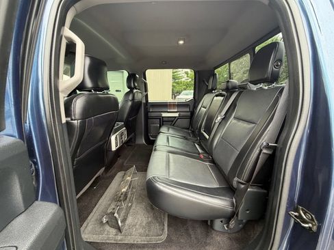 Used 2016 Ford F150 Lariat w/ Equipment Group 502A Luxury AWD/4WD image 4