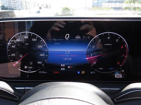 Used 2024 Mercedes-Benz GLS 450 4MATIC image 13