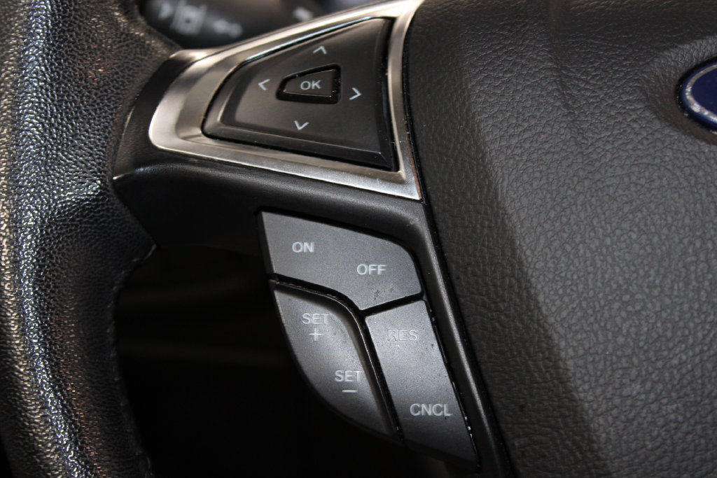 Used 2024 Ford Edge SEL AWD/4WD image 35