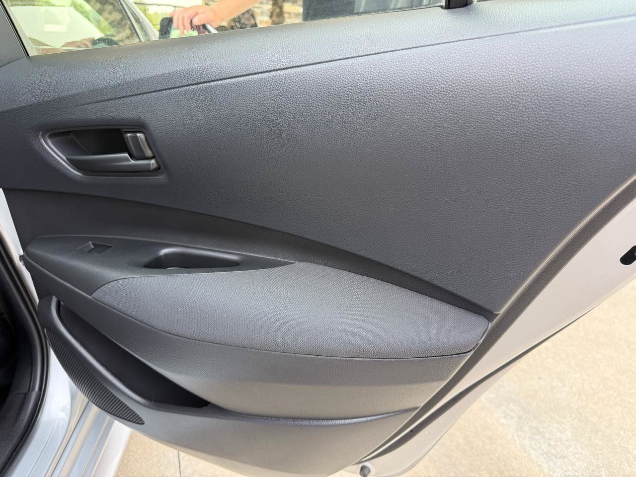 Used 2022 Toyota Corolla LE FWD image 16