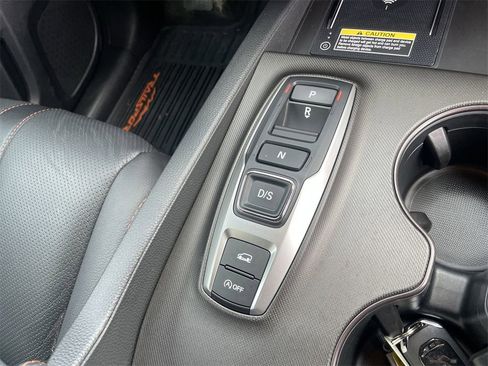 Used 2025 Honda Passport TrailSport image 28
