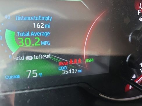 Used 2025 Toyota RAV4 XLE image 25