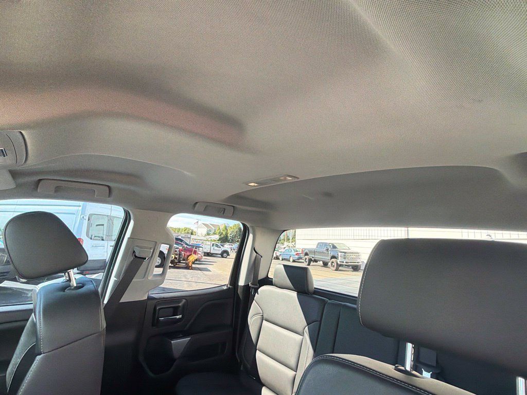 Used 2018 Chevrolet Silverado 1500 LT w/ All Star Edition AWD/4WD image 33