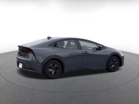 Used 2025 Toyota Prius LE image 12