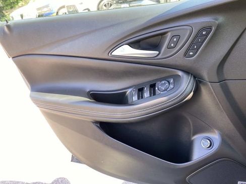 Used 2024 Buick Encore GX Avenir w/ Avenir Technology Package FWD image 18