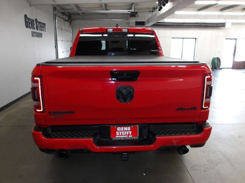 Used 2024 RAM 1500 Laramie AWD/4WD image 7
